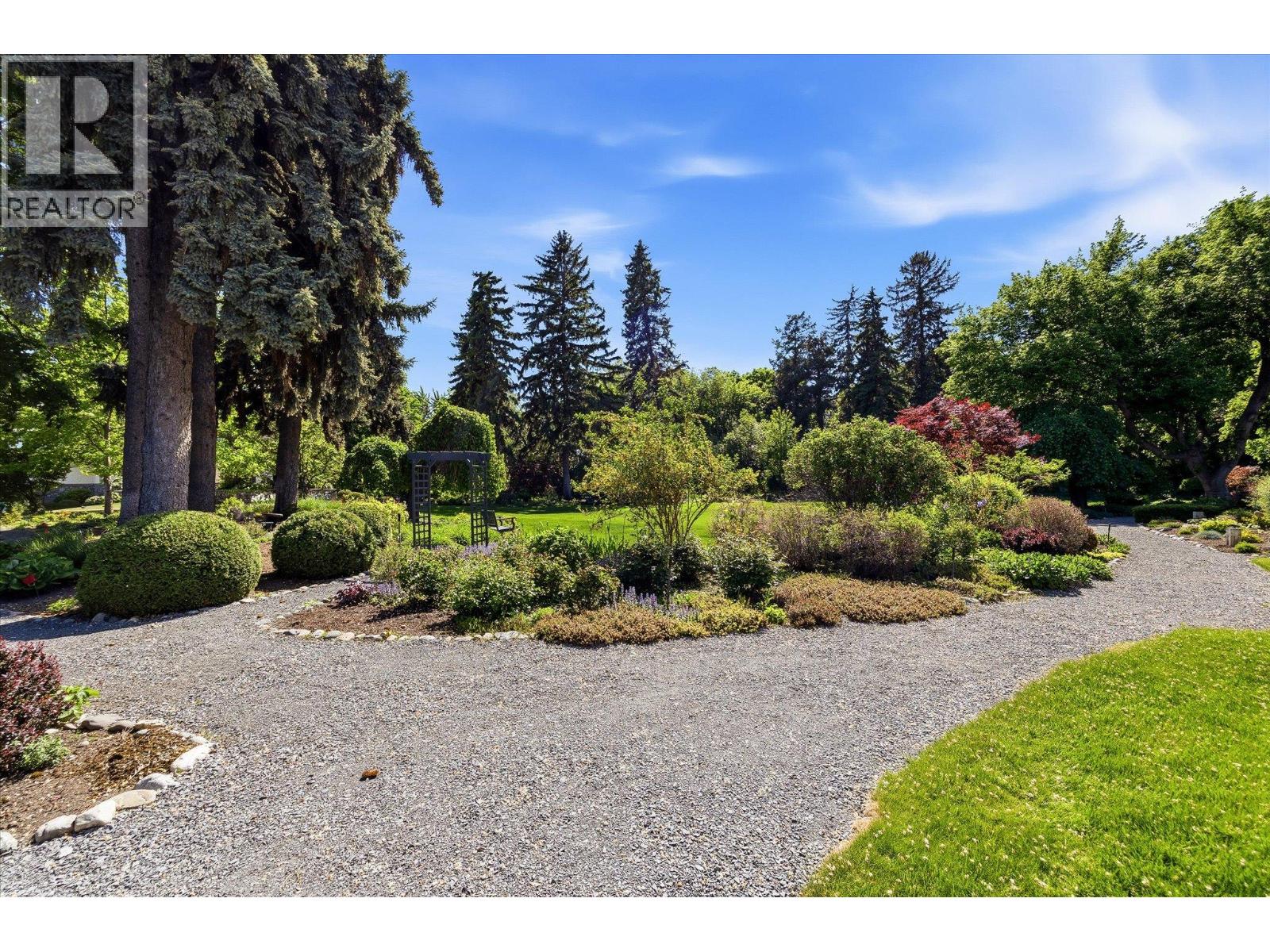 #112 1986 Bowes Street - 50