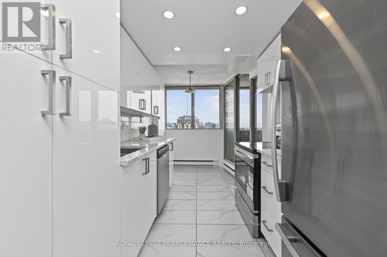 #2502 530 LAURIER AVENUE W - 14