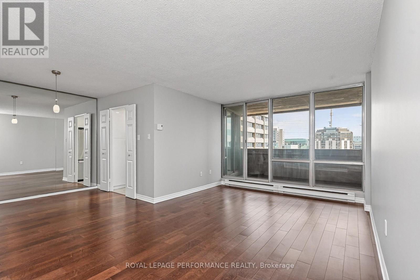 Living and dining area