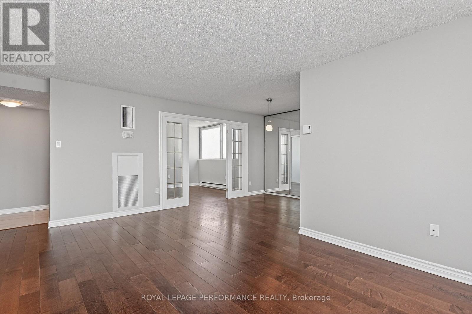 #2502 530 LAURIER AVENUE W - 7