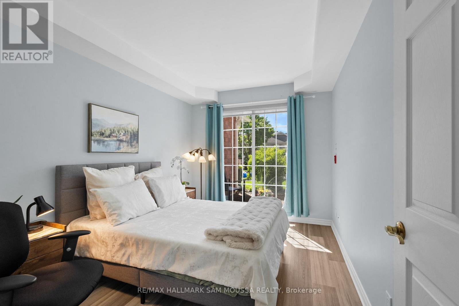 #1C 70 ROBSON COURT - 21