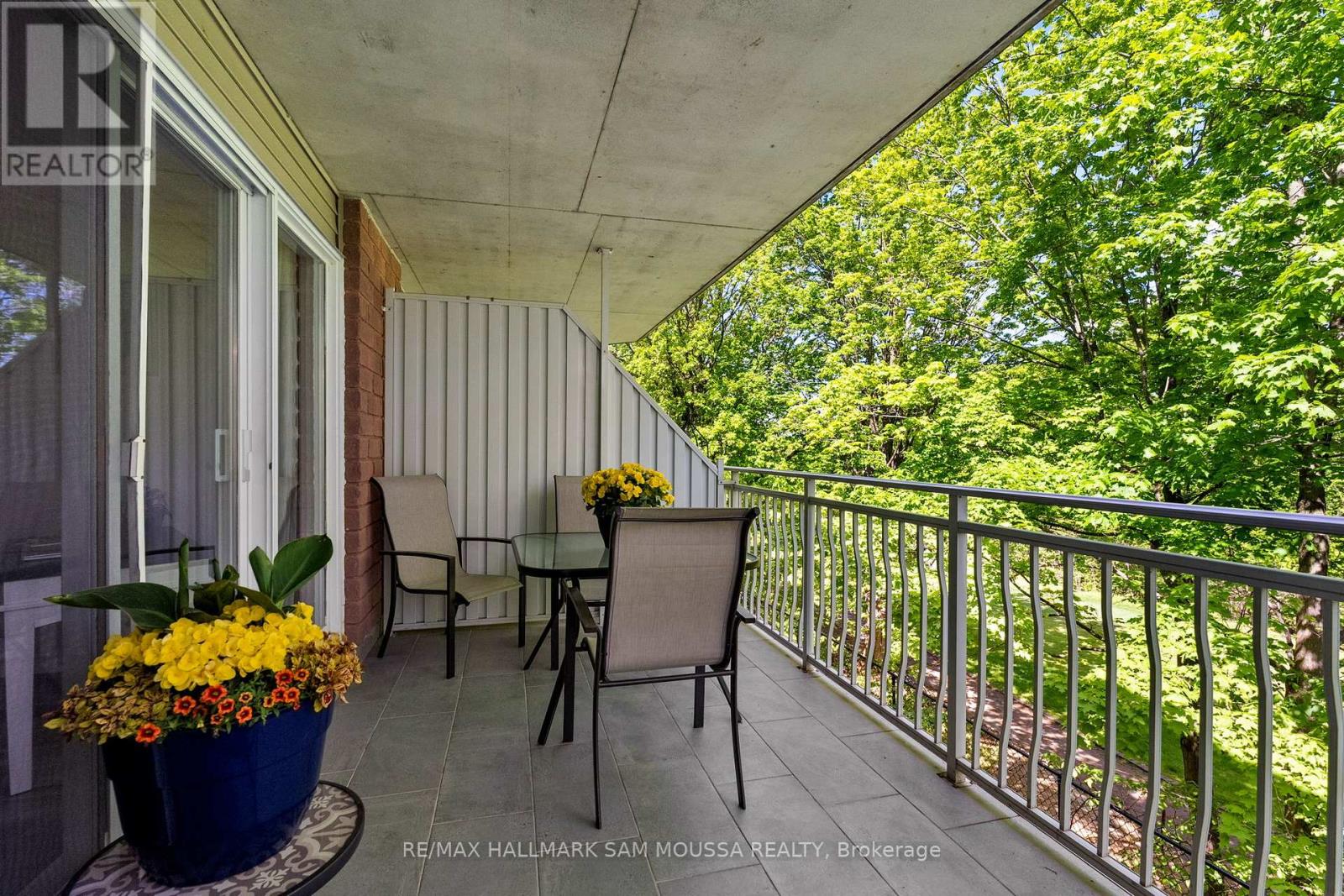 #1C 70 ROBSON COURT - 29