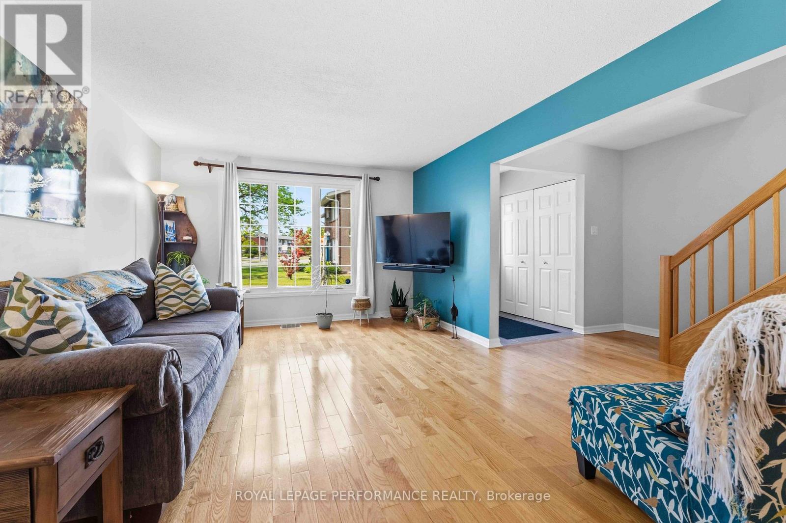 #5 2051 JASMINE CRESCENT - 12