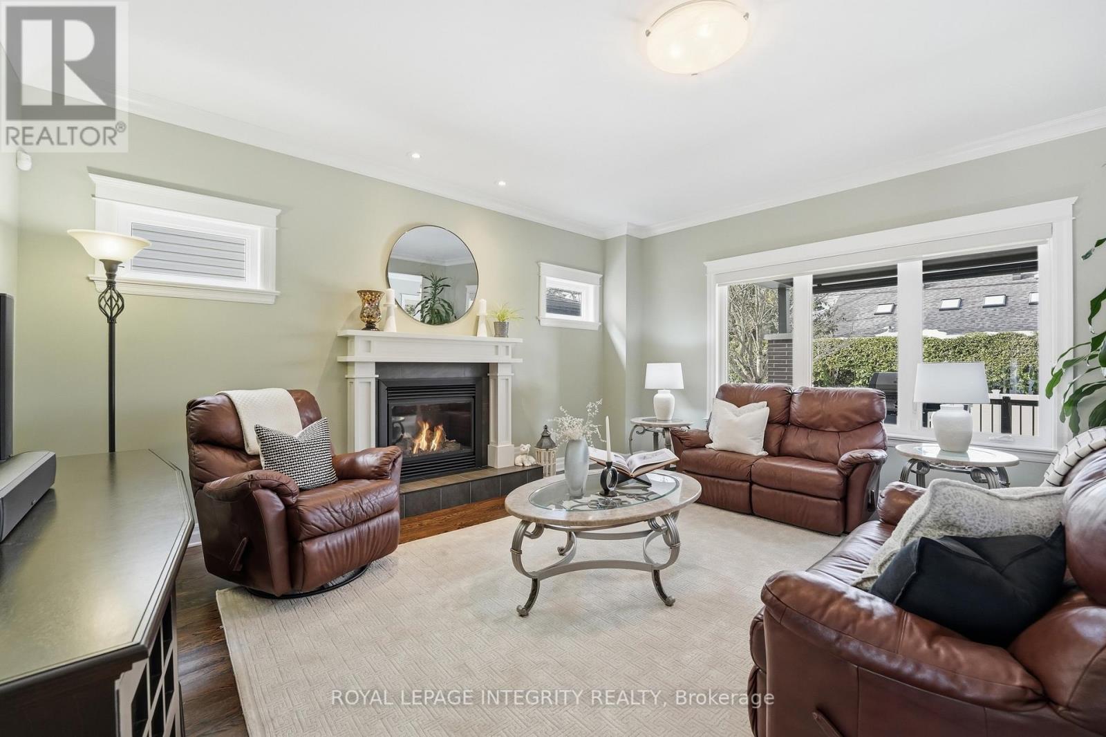 476 ANCASTER AVENUE - 8