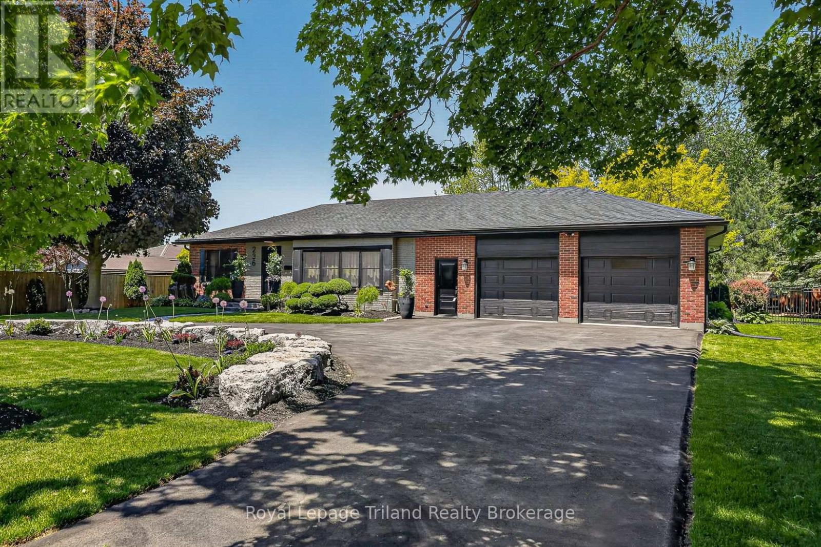 236 DELATRE STREET W - Image 2