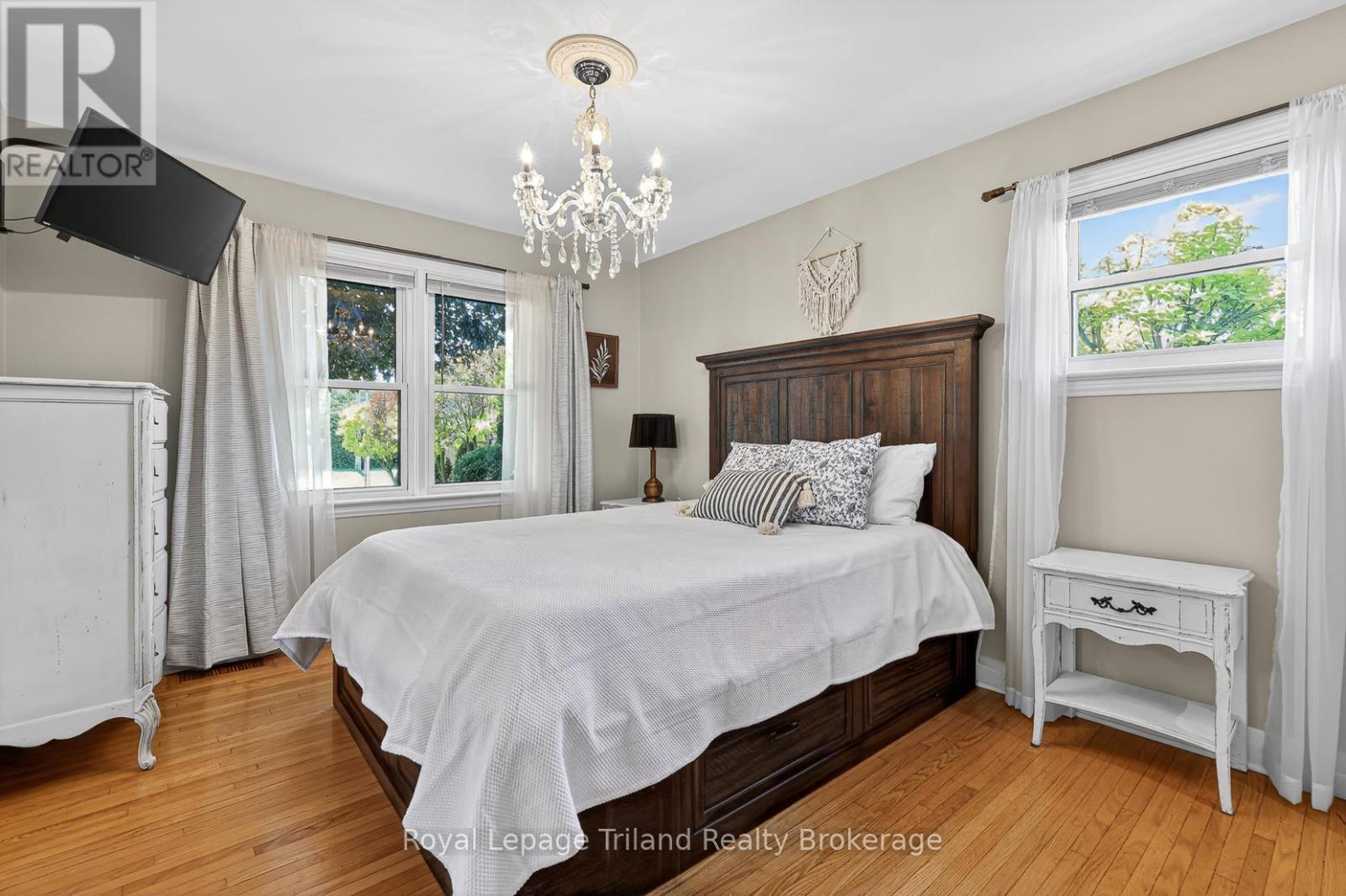 236 DELATRE STREET W - 22