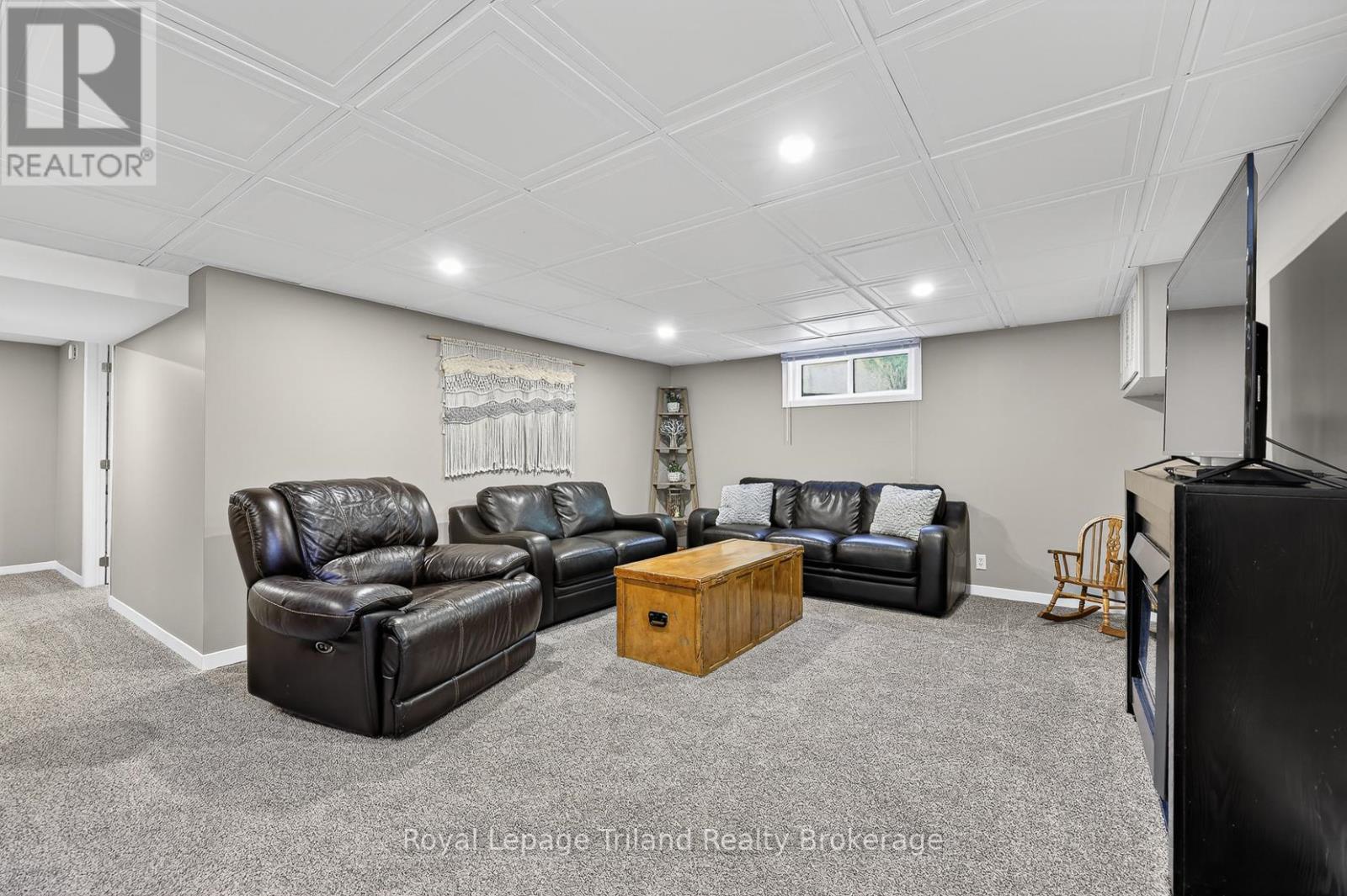236 DELATRE STREET W - 27
