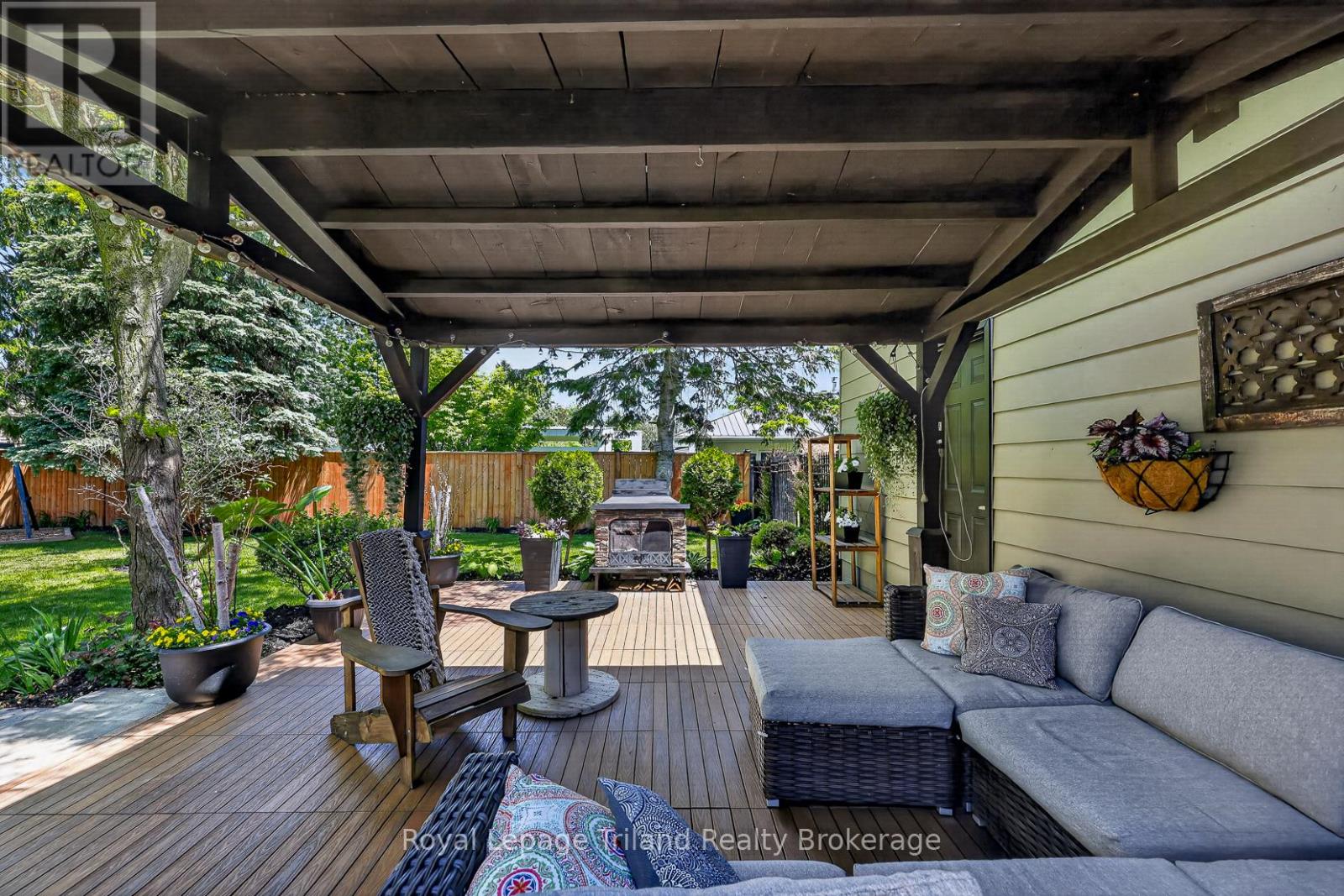 236 DELATRE STREET W - 39