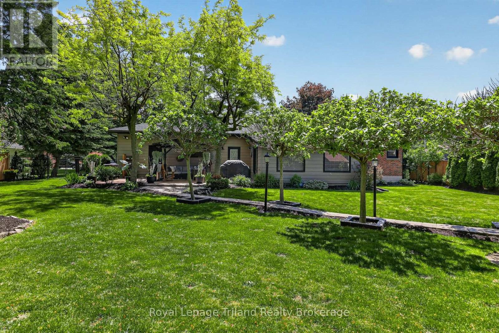 236 DELATRE STREET W - 42