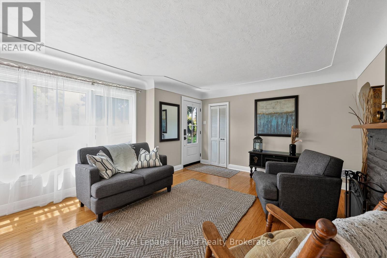 236 DELATRE STREET W - 7