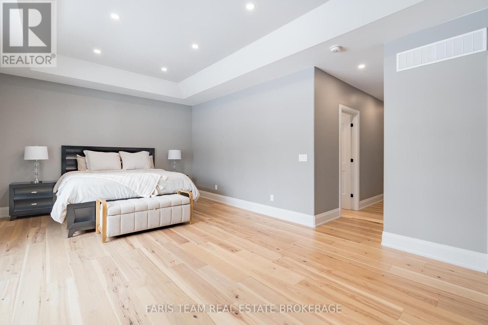 7 REYNOLDS ROAD - 18