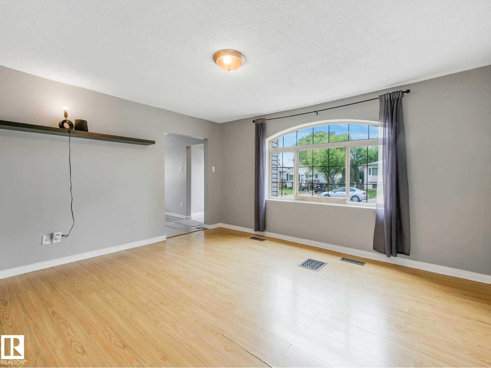 9911 161 ST NW - 10