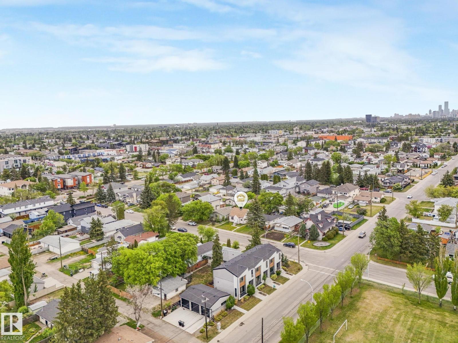 9911 161 ST NW - 38