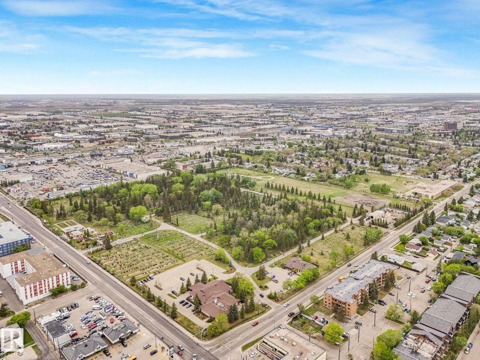9911 161 ST NW - 41