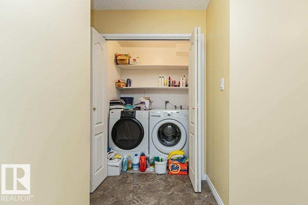 10543 35 AV NW - 20