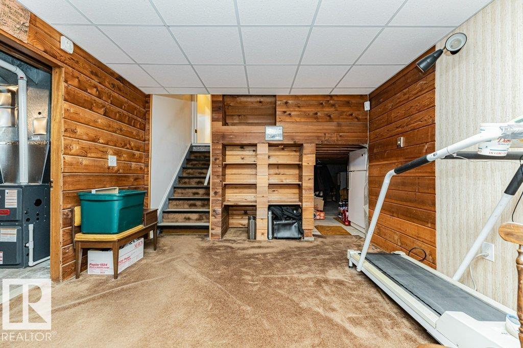 10543 35 AV NW - 44