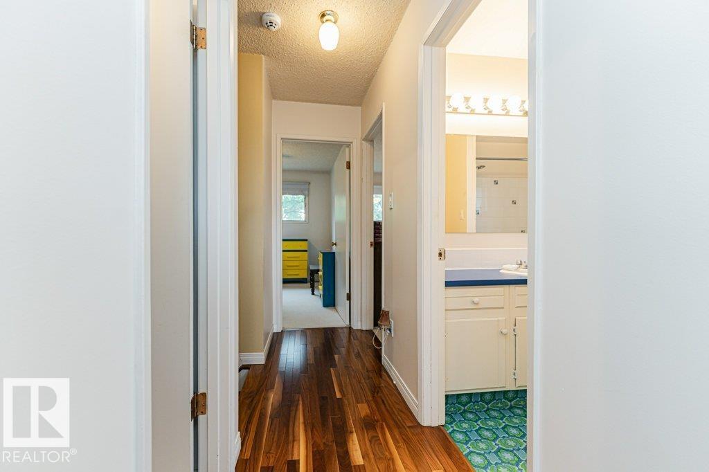 10543 35 AV NW - 36