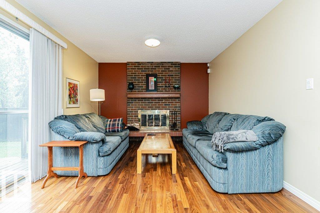 10543 35 AV NW - 23