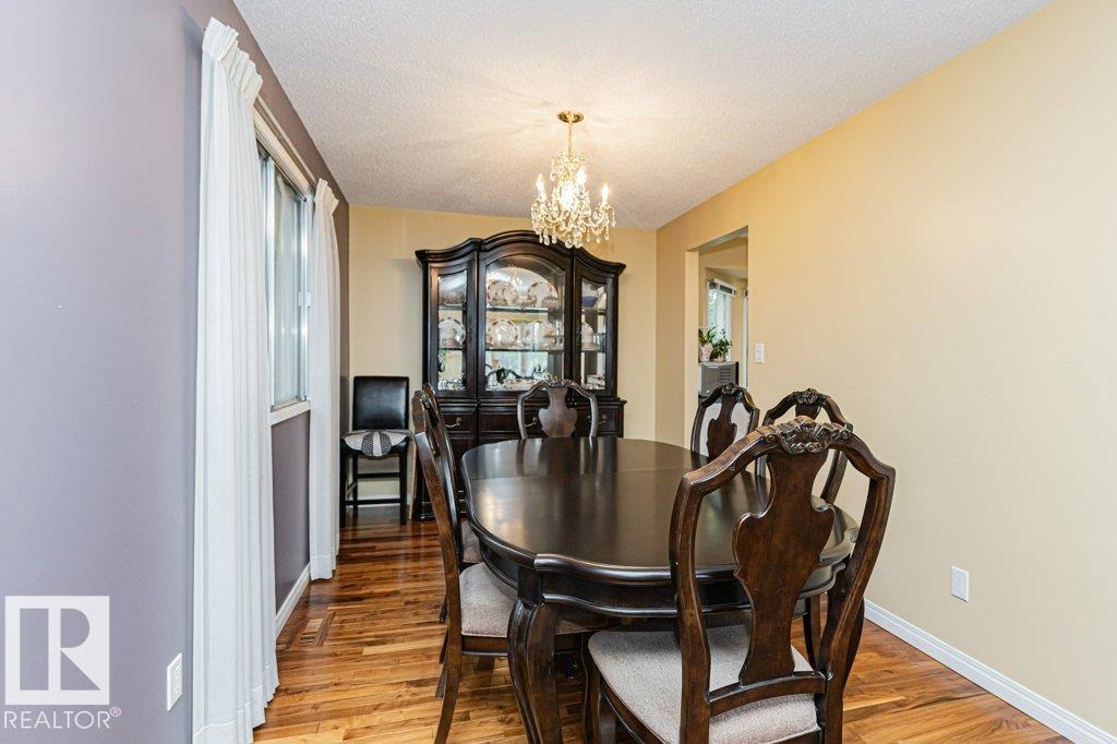 10543 35 AV NW - 8