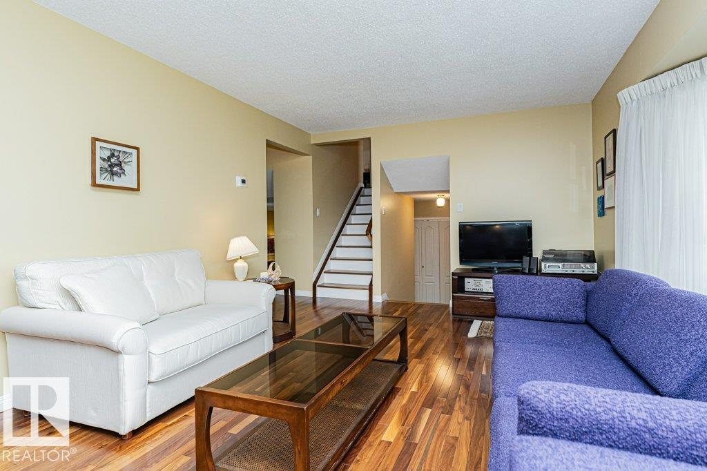 10543 35 AV NW - 6