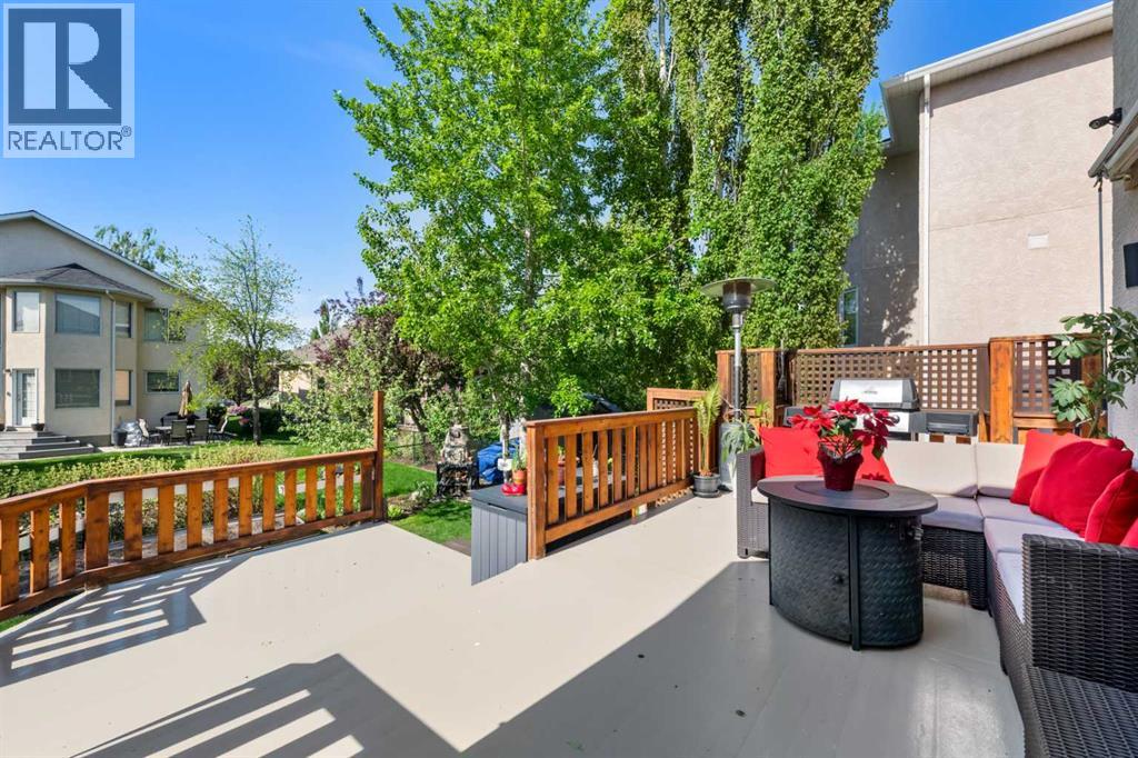 28 Mt Norquay Gate SE - 40