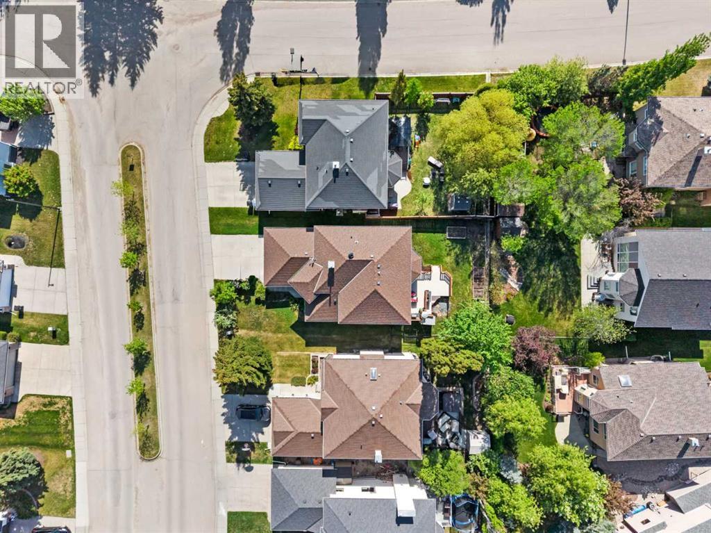 28 Mt Norquay Gate SE - 43