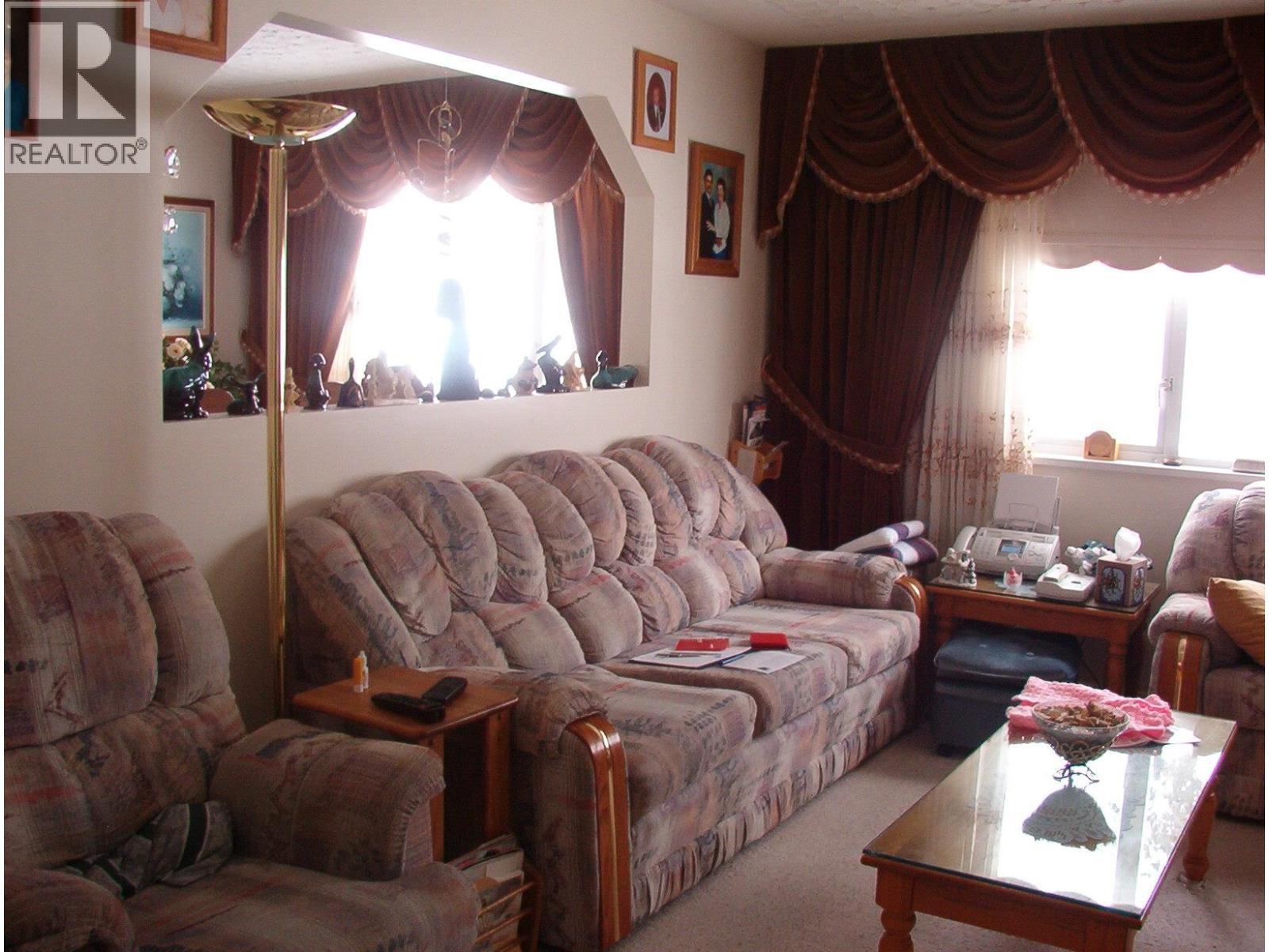 1472 ARBUTUS ROAD - 8
