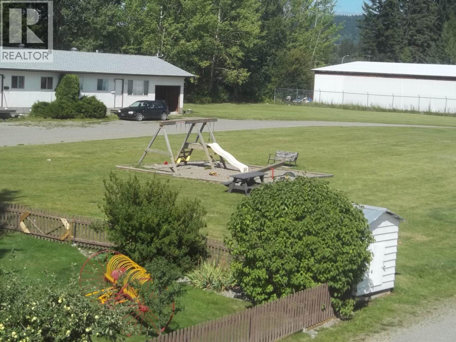 1472 ARBUTUS ROAD - 35