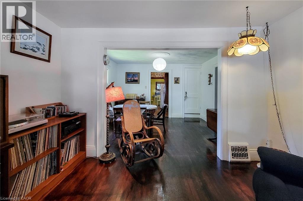 269 CARLISLE Road - 11
