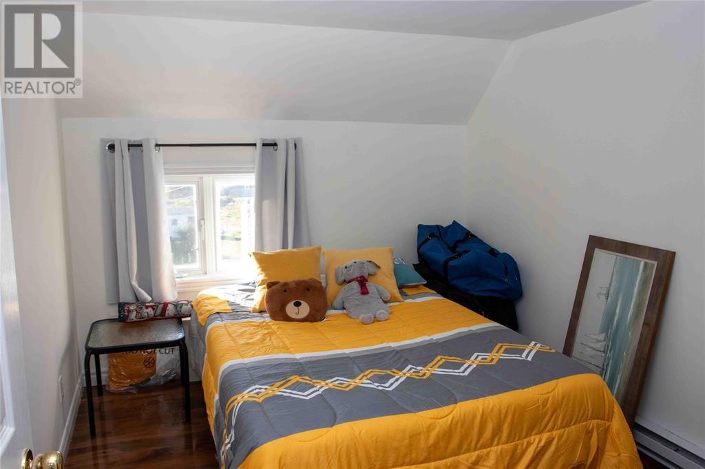 17-19 John Cabot Drive thumbnail 13