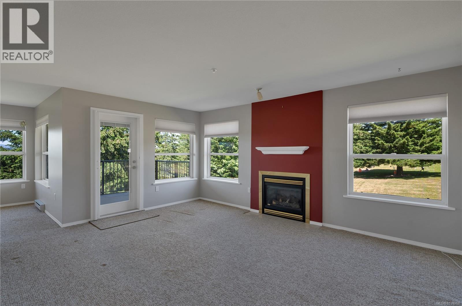 #214 280 Dogwood St S - 5
