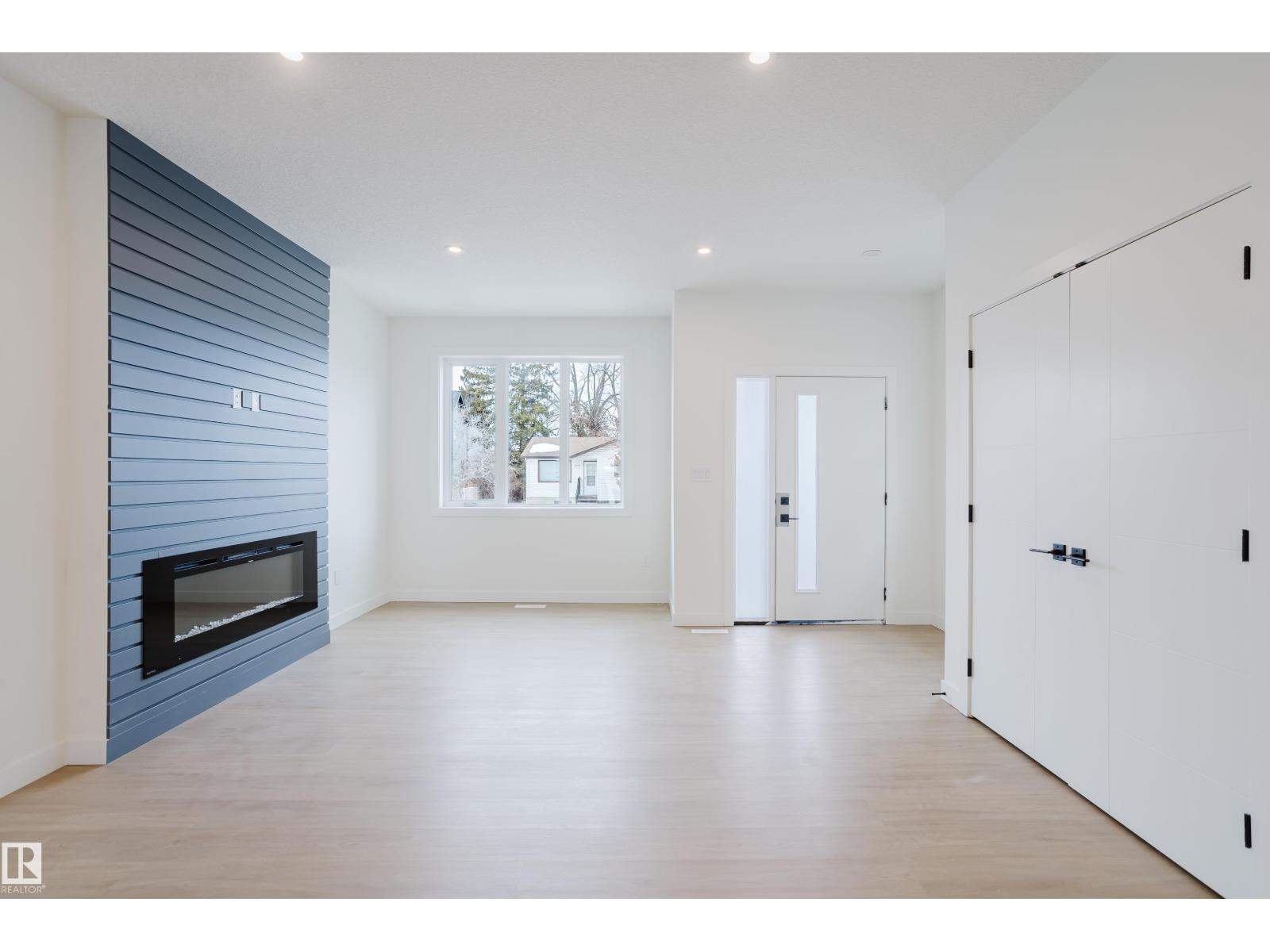 9709 157 ST NW NW - 12