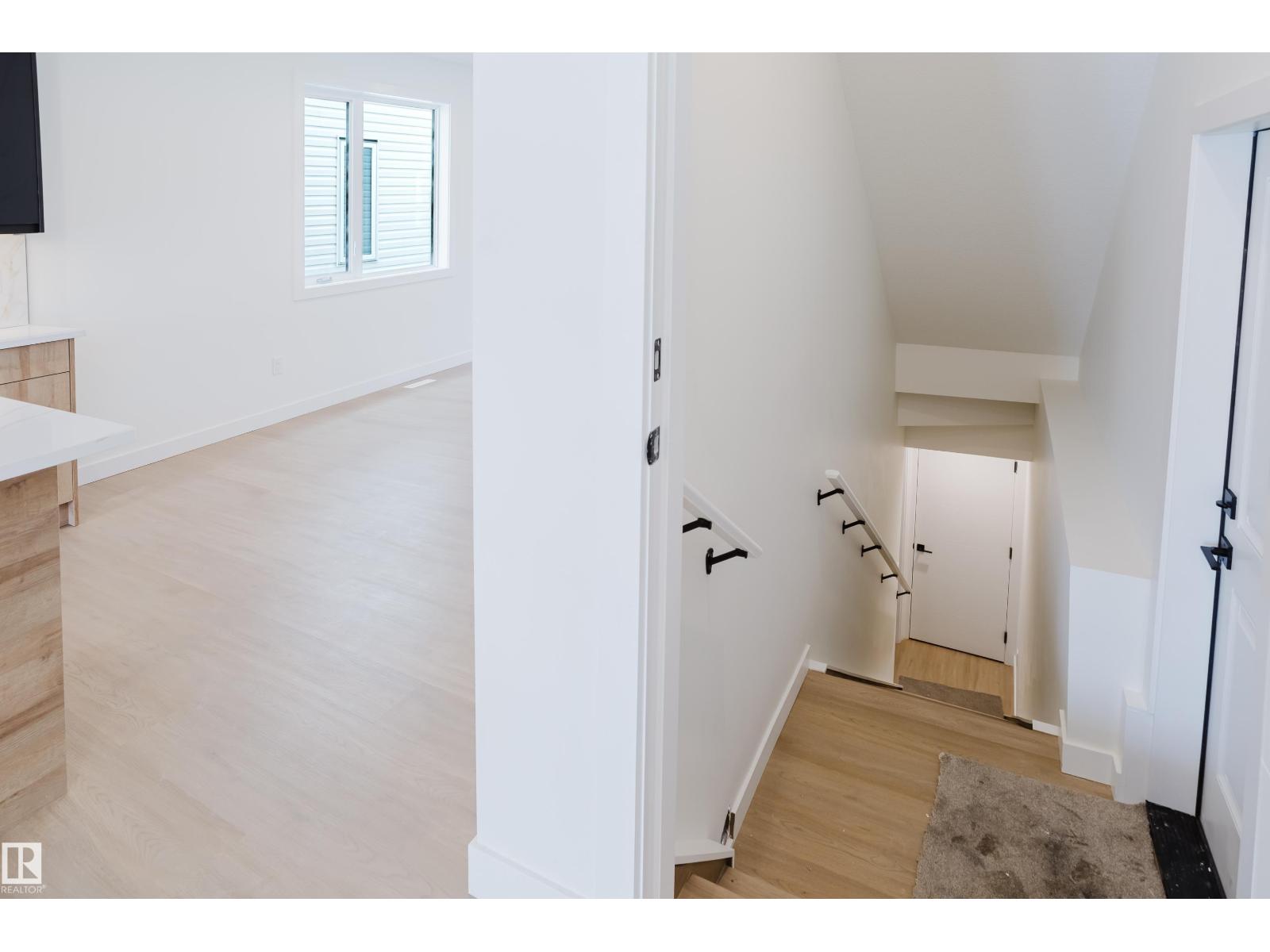 9709 157 ST NW NW - 48