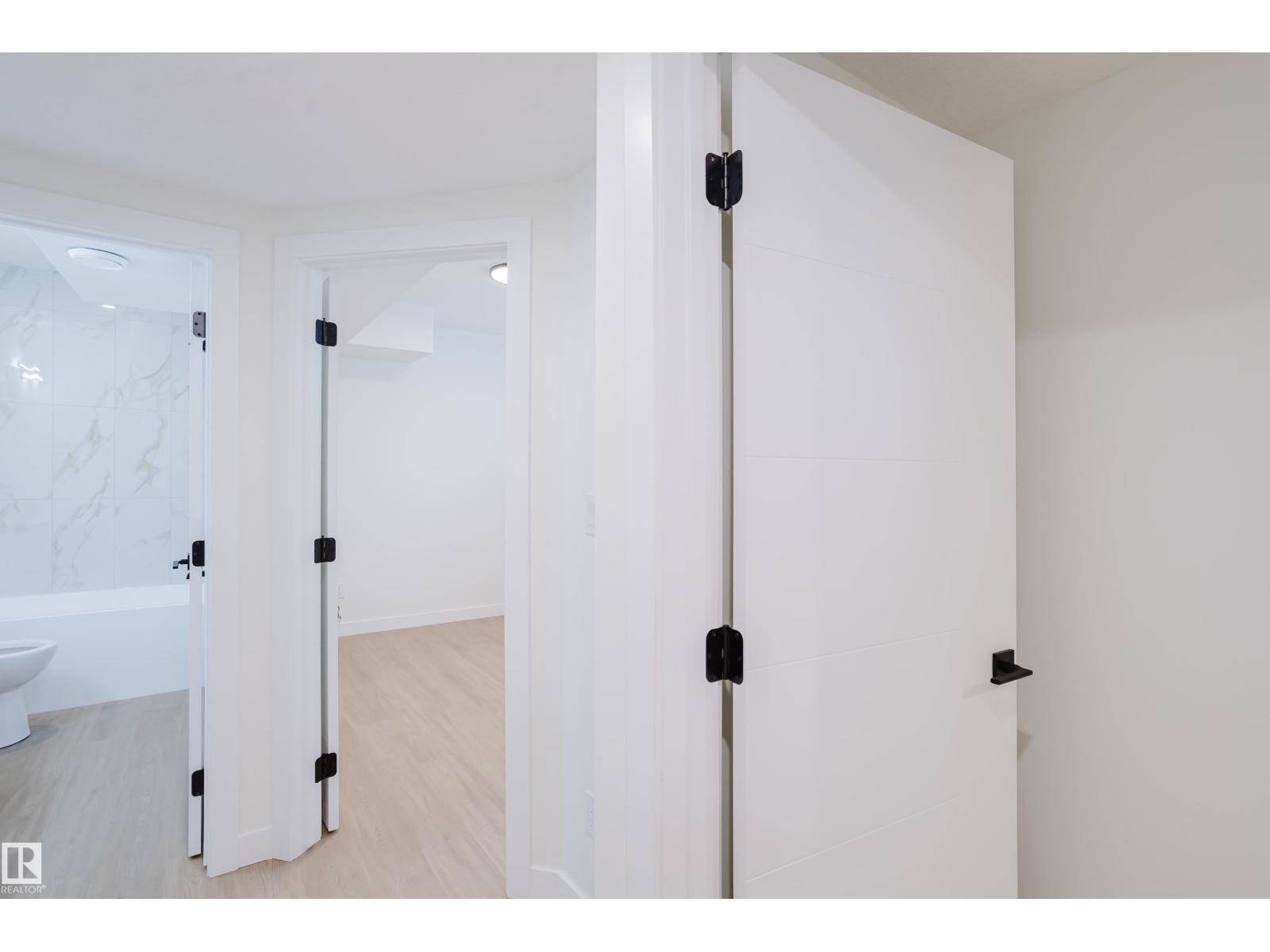 9709 157 ST NW NW - 54