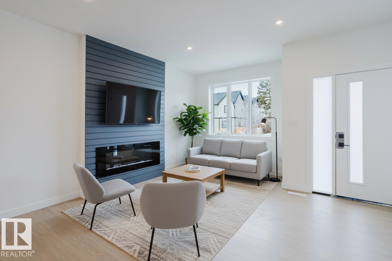 9709 157 ST NW NW - 8