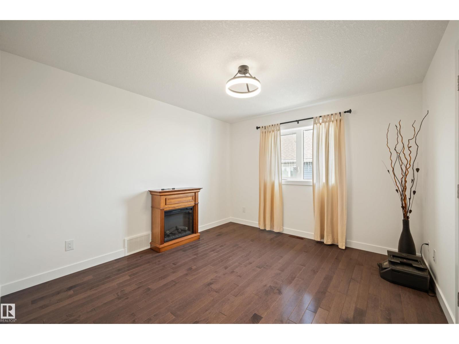 9629 106 AV — photo 15