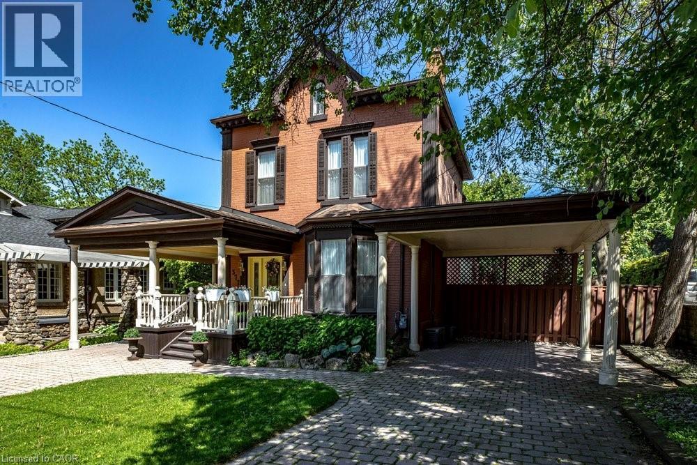 377 HESS Street S - 5