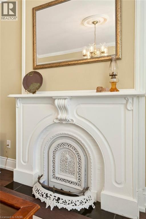 377 HESS Street S - 9