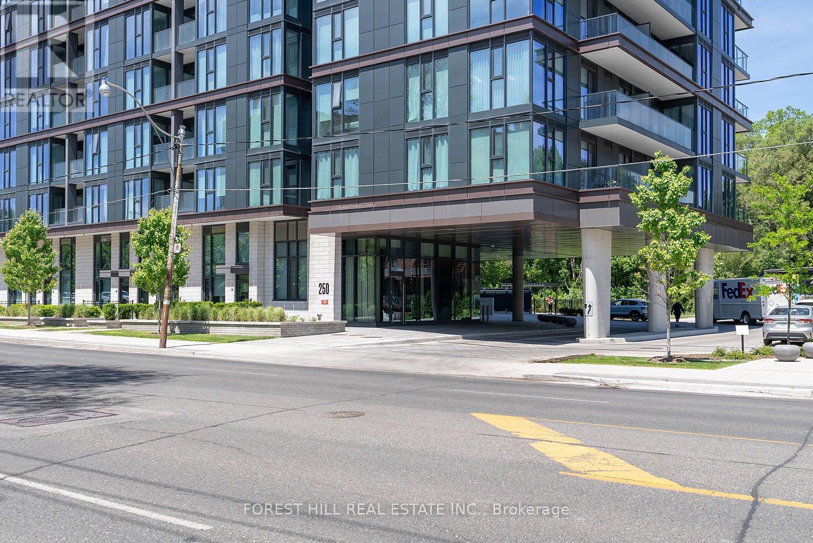 #906 250 LAWRENCE AVENUE W - 2