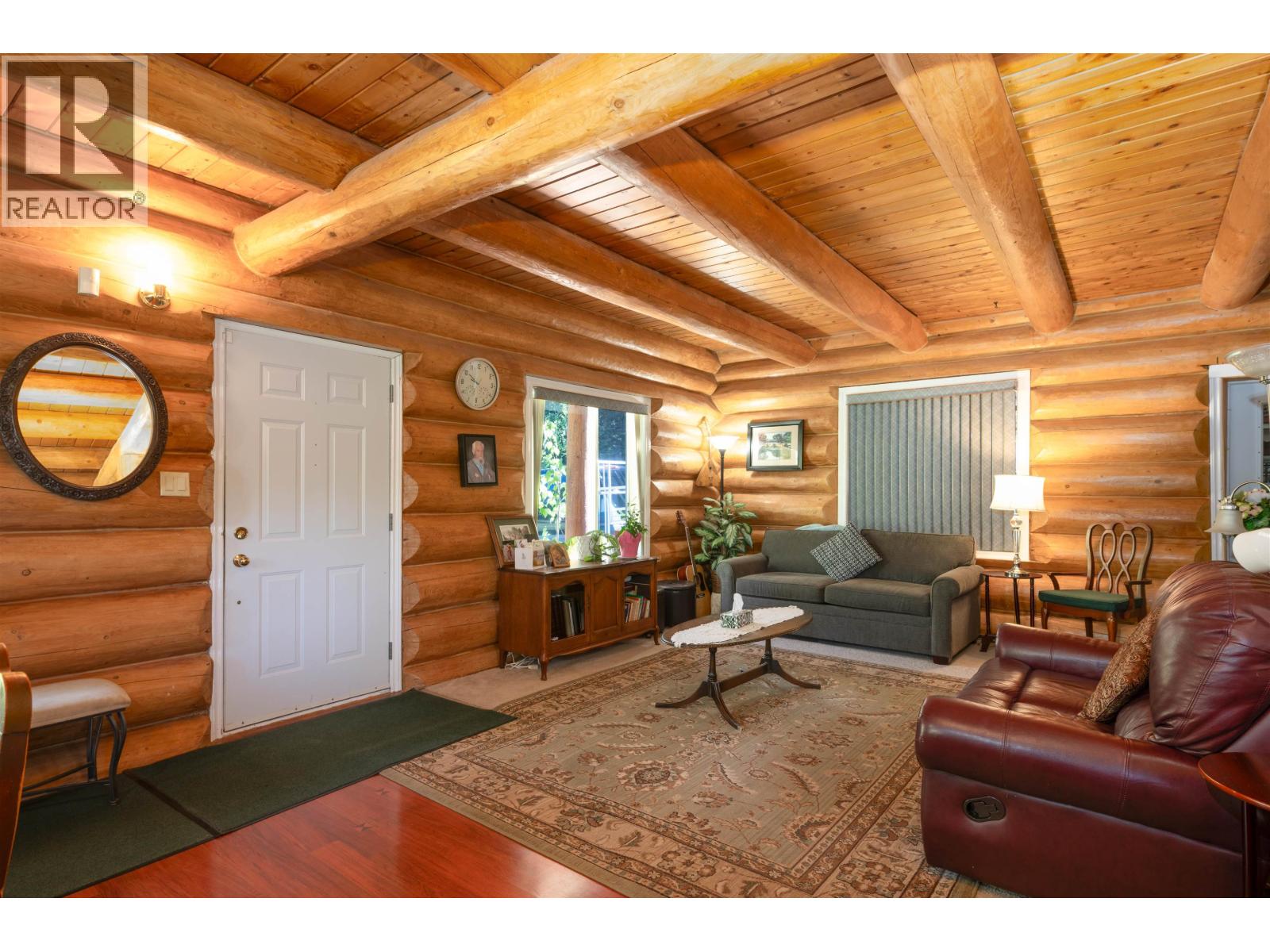 Photo 10 of 23 — 5855 DAVE ROAD · Prince George, BC