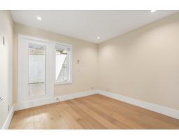 14857 Buena Vista Avenue, White Rock, BC V4B1X3 Photo 30