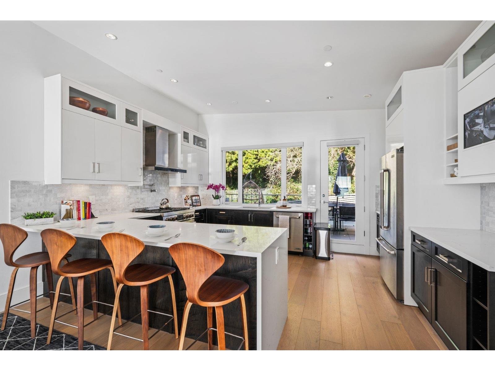 14857 BUENA VISTA AVENUE, White Rock
