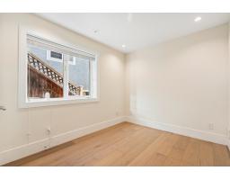 14857 Buena Vista Avenue, White Rock, BC V4B1X3 Photo 29