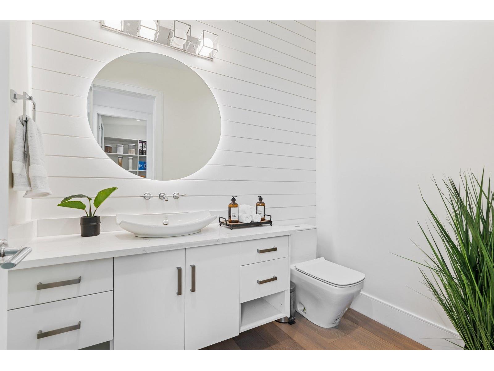 14857 BUENA VISTA AVENUE, White Rock