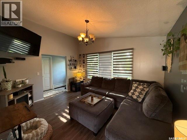 136 Windsor AVENUE - 10