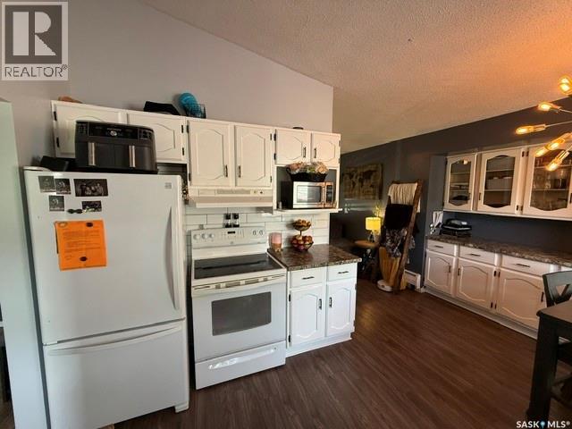 136 Windsor AVENUE - 13