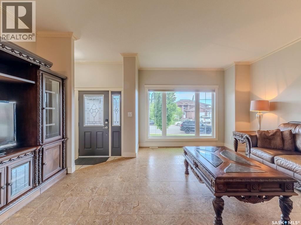 625 Reimer ROAD - 5