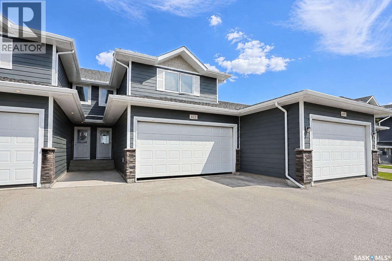 #622 1851 Pederson DRIVE - 1