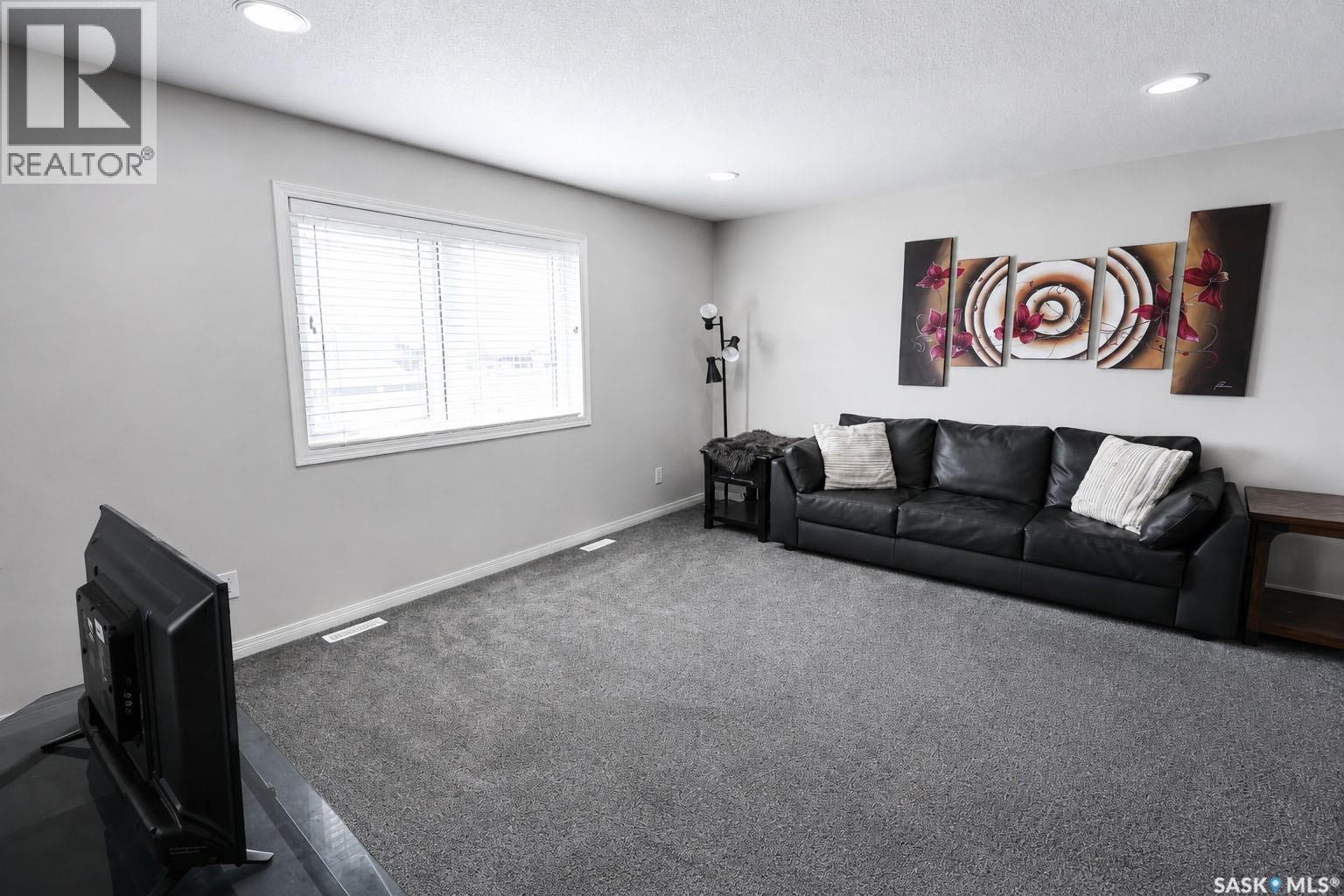 #622 1851 Pederson DRIVE - 12