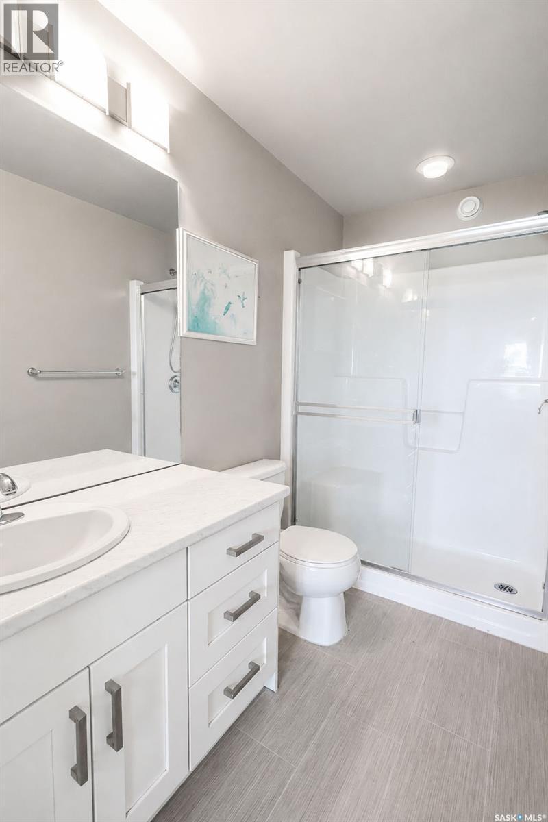 #622 1851 Pederson DRIVE - 16